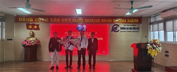 LỄ KẾT NẠP ĐẢNG VIÊN MỚI CHI BỘ KỸ THUẬT ĐIỆN